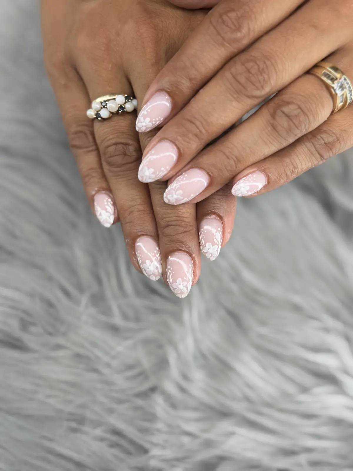 Soft pink French tips by BeU